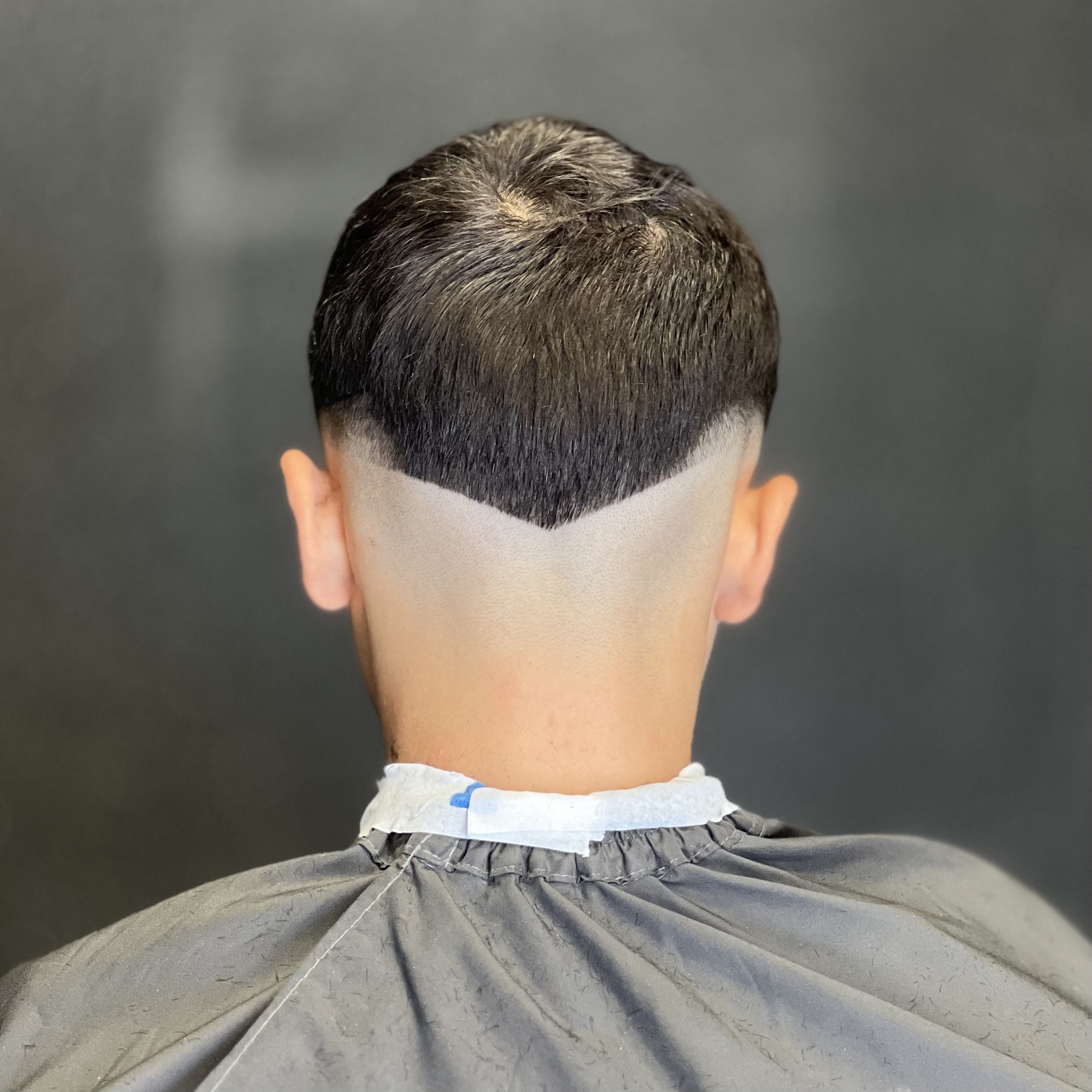 Degradê + Marcação em V